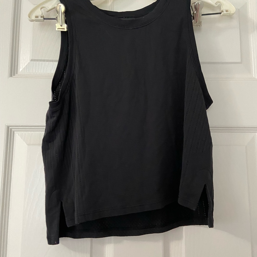 Lululemon Athletica Black Mesh Cropped Train tank top